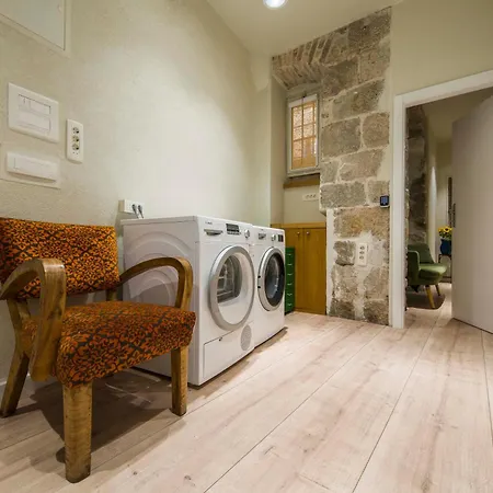 Hidden Luxury 2br With Terrace スプリト