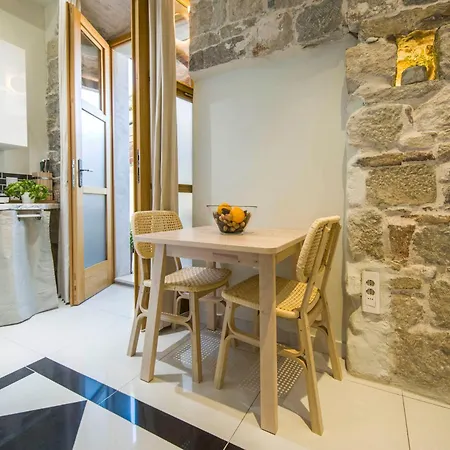 Hidden Luxury 2br With Terrace アパート スプリト