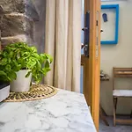 Hidden Luxury 2br With Terrace