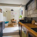 Hidden Luxury 2br With Terrace Split