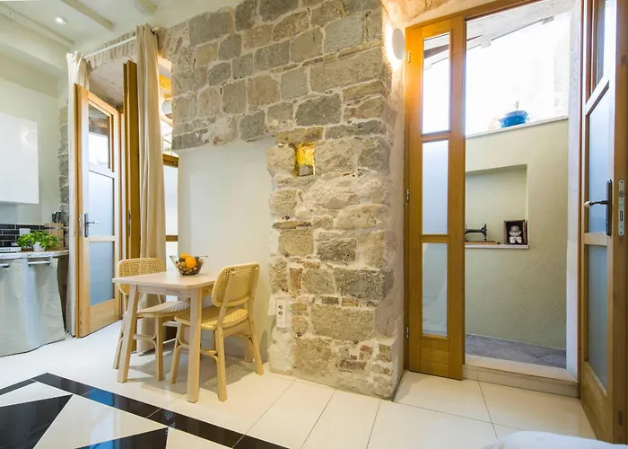 Hidden Luxury 2br With Terrace * سبليت