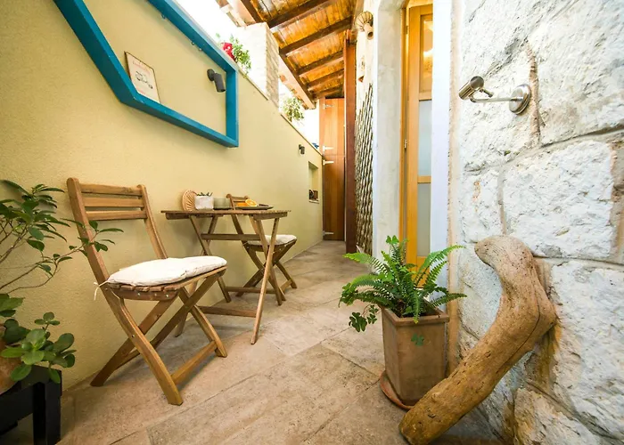 Hidden Luxury 2br With Terrace *