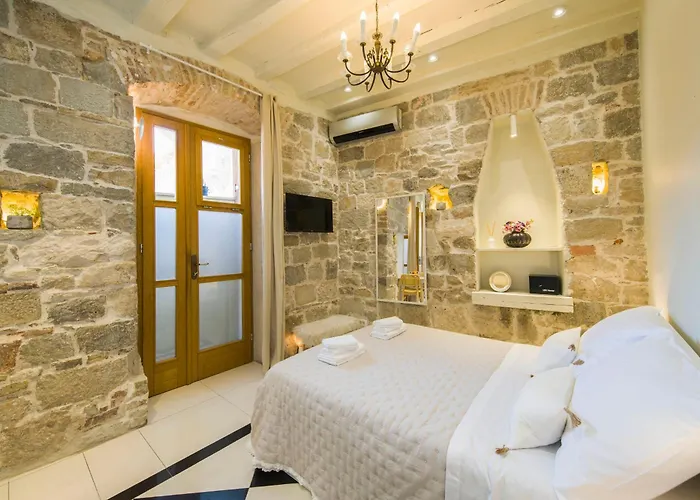 Hidden Luxury 2br With Terrace شقة *