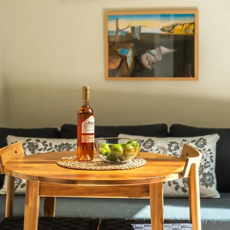 Hidden Luxury 2br With Terrace شقة سبليت