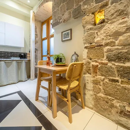 Hidden Luxury 2br With Terrace شقة سبليت