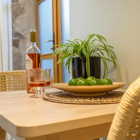Hidden Luxury 2br With Terrace * سبليت